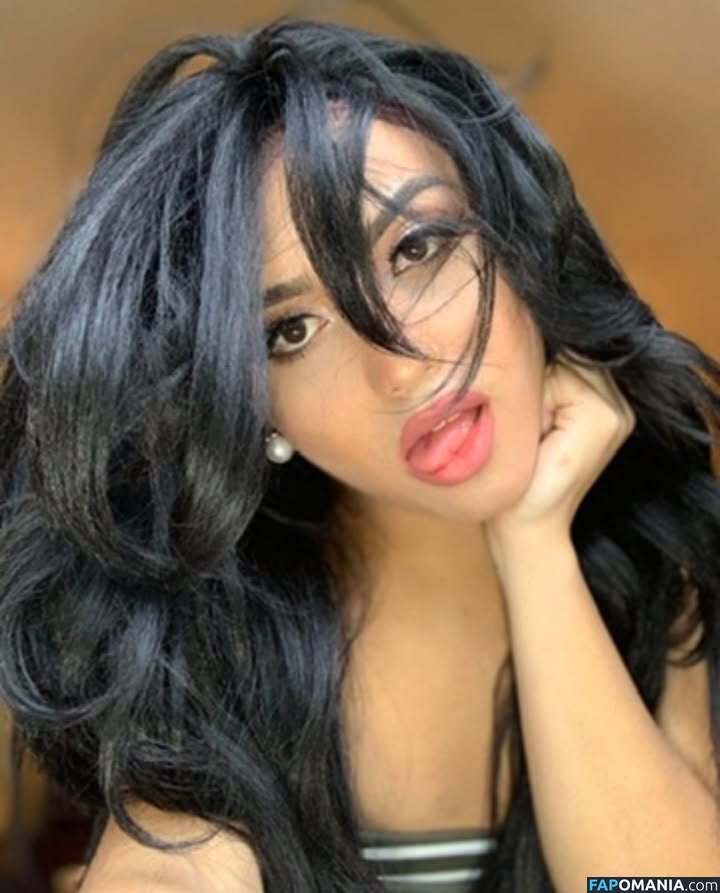 Selenawitaweena / s3x3x3x Обнажённый OnlyFans  Утёкшее фото #3