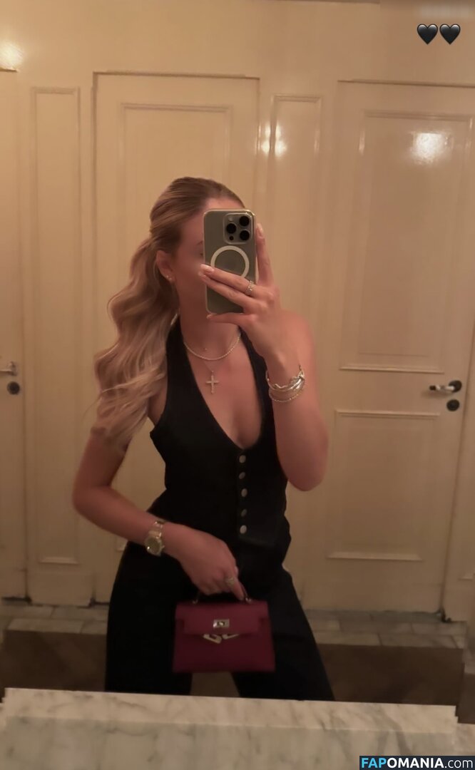 Shania Geiss / shania__geiss Обнажённый OnlyFans  Утёкшее фото #297