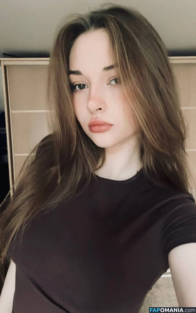 Miroslava / reel / sharrimalagisi Обнажённый OnlyFans  Утёкшее фото #5