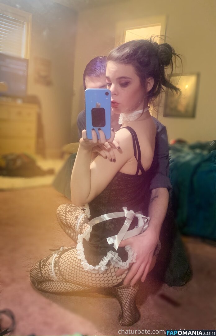 https: / shegavemethree / shieldedmaidenCB / the.donut.girl Обнажённый OnlyFans  Утёкшее фото #119