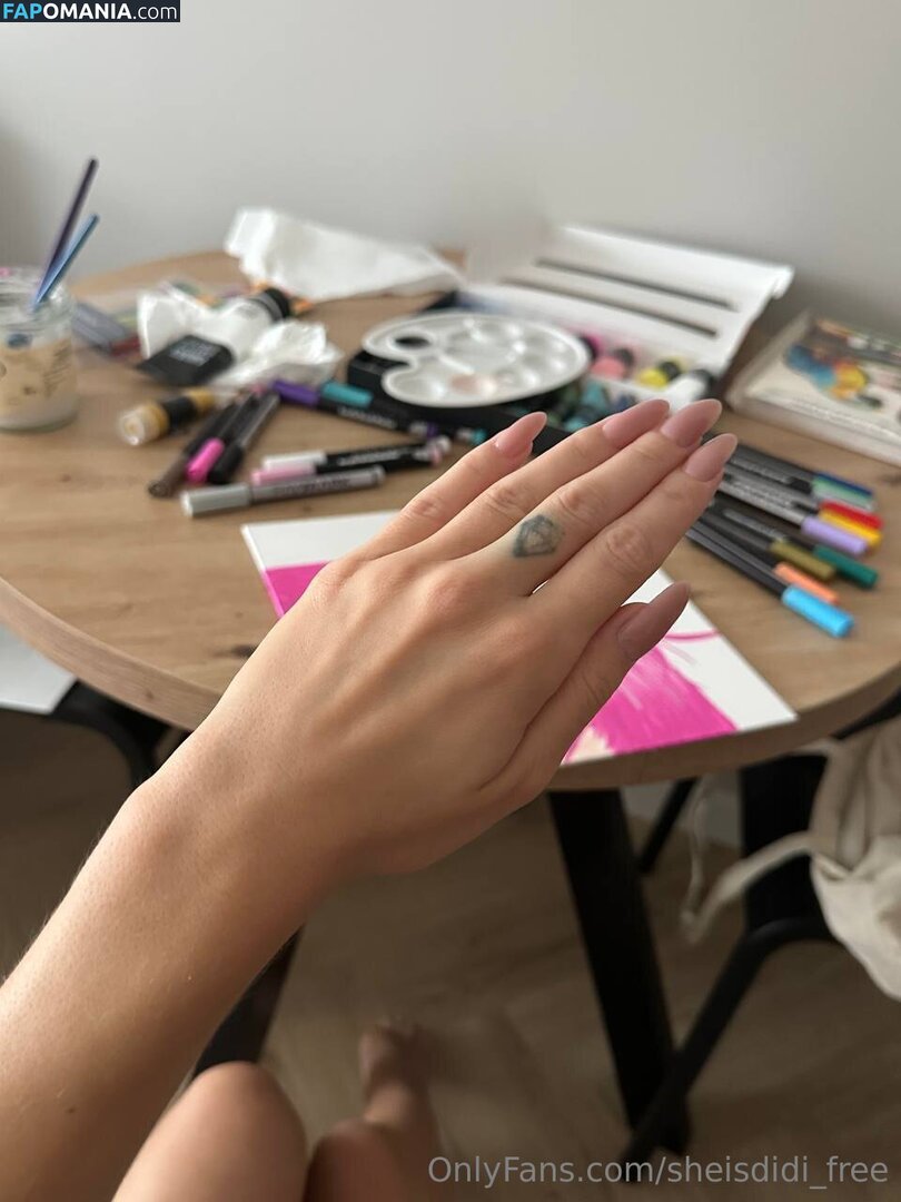 sheisdidi_free / sheisgoldie Обнажённый OnlyFans  Утёкшее фото #24