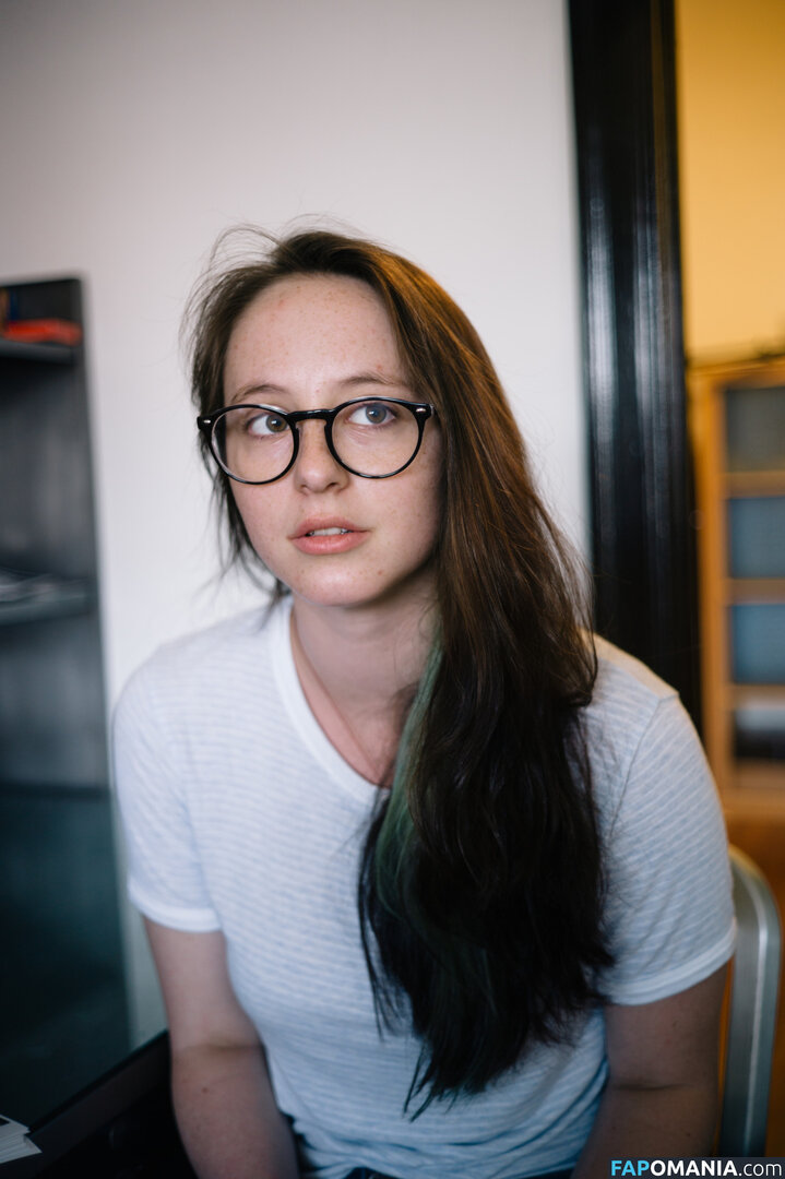 Girlfriend Reviews / Shelby / shelby_margaret / shelbyamerican Обнажённый OnlyFans  Утёкшее фото #1