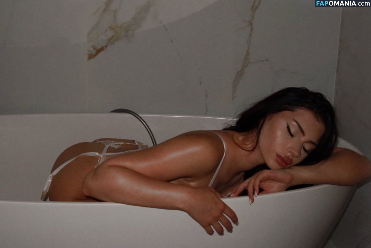 Syndii69 / _shtatnova__ / shtatnova / syyndiii Обнажённый OnlyFans  Утёкшее фото #1