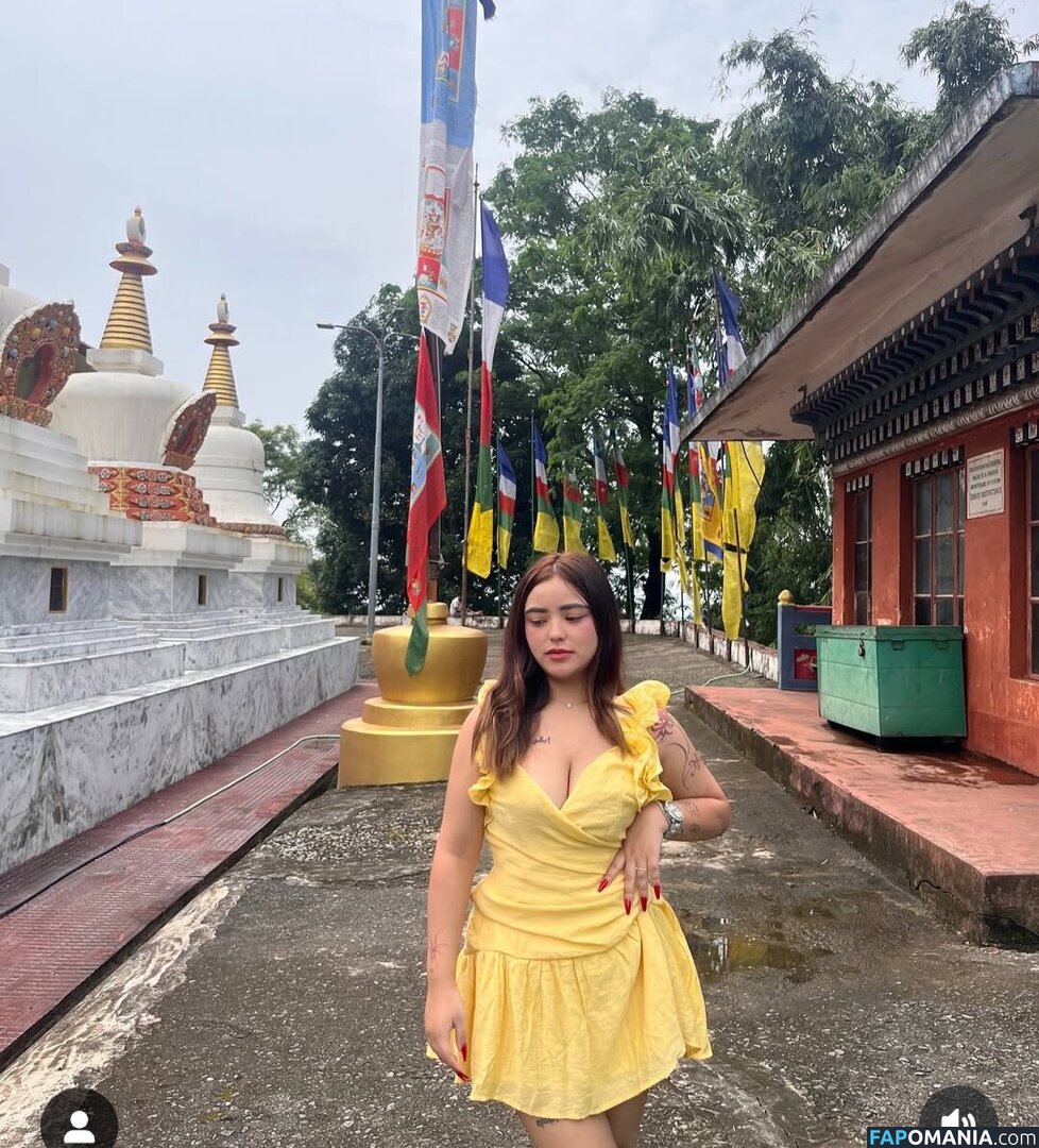 simranyonzon Обнажённый OnlyFans  Утёкшее фото #5