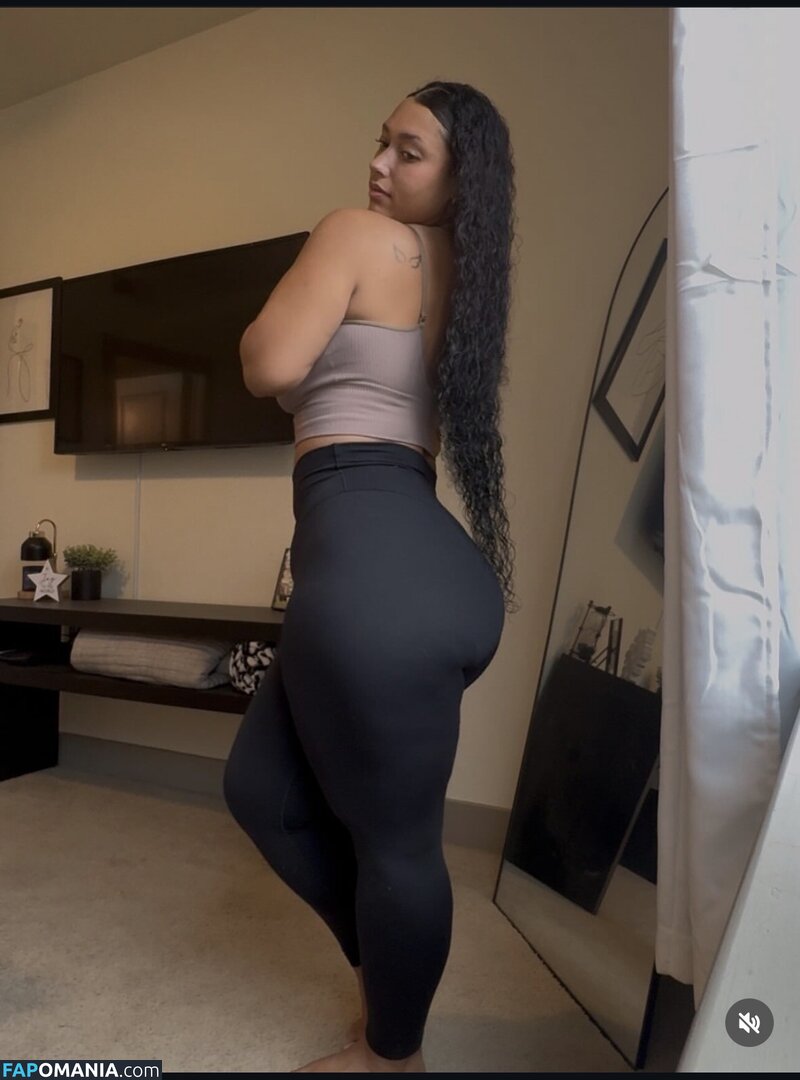 Sky / Skylar Cuevas / SkylarCuevas Обнажённый OnlyFans  Утёкшее фото #2