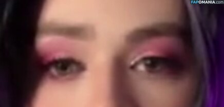 Sneaky / sneakykirby / user / zachscud Обнажённый OnlyFans  Утёкшее фото #1