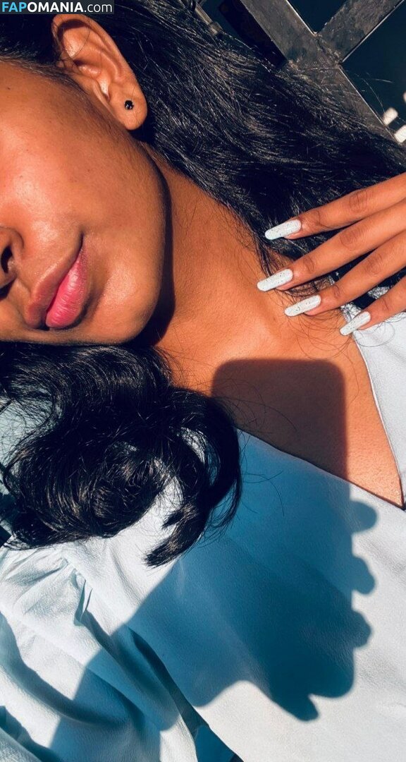 sneetha / sneetha poori Обнажённый OnlyFans  Утёкшее фото #4