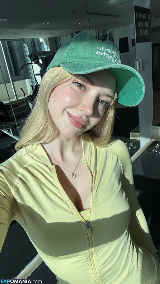 Kardelen Öztaş / Snowfuckerr / Snowmaiid Обнажённый OnlyFans  Утёкшее фото #50