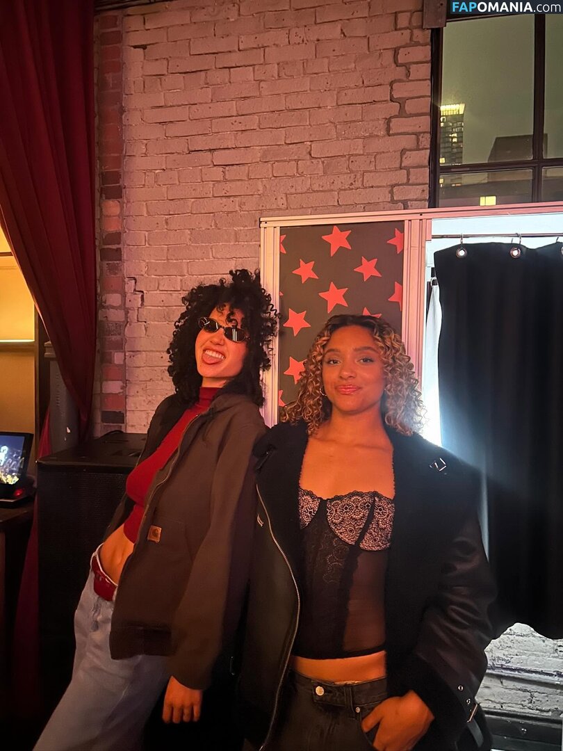 Sofia Wylie / https: / sofiawylie Обнажённый OnlyFans  Утёкшее фото #12