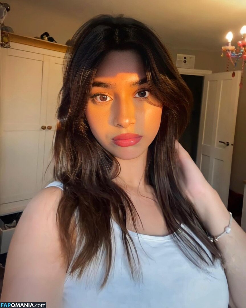 sofiaafpx / sofiashahedd Обнажённый OnlyFans  Утёкшее фото #2