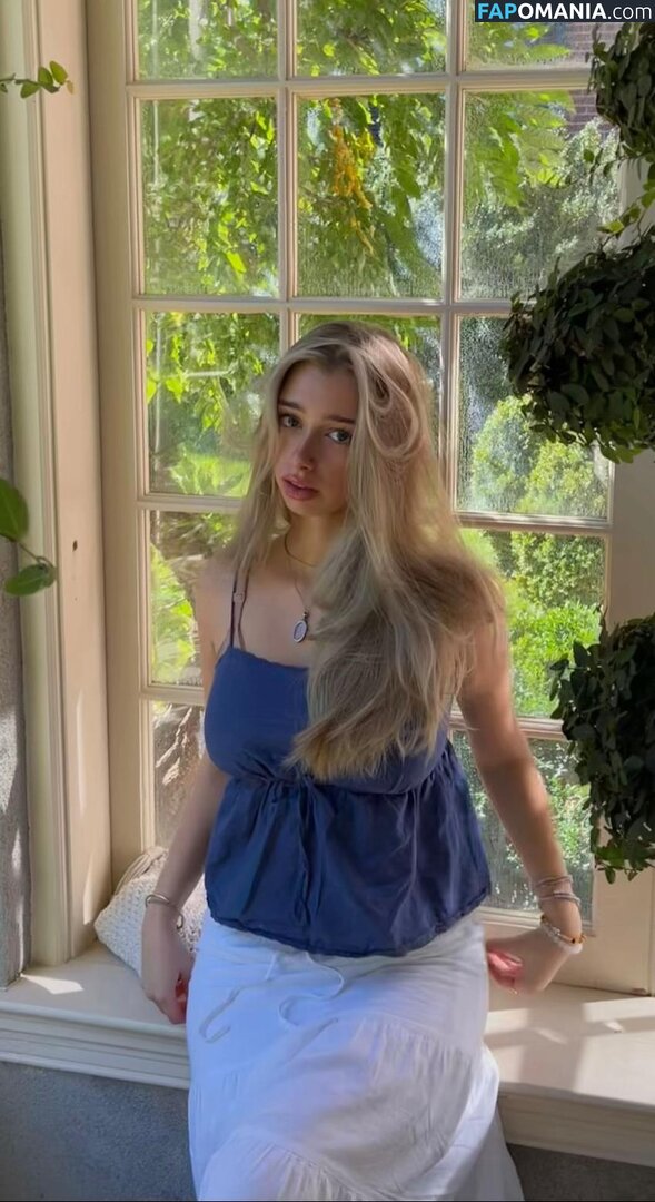 https: / sofyaplotnikova / xsofya_x Обнажённый OnlyFans  Утёкшее фото #1