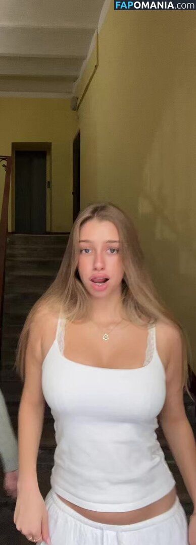 https: / sofyaplotnikova / xsofya_x Обнажённый OnlyFans  Утёкшее фото #10
