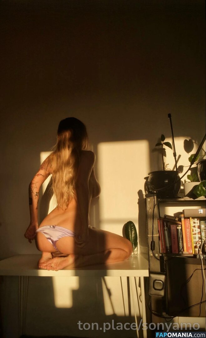 SonyaMO / sonyamoanddough Обнажённый OnlyFans  Утёкшее фото #3