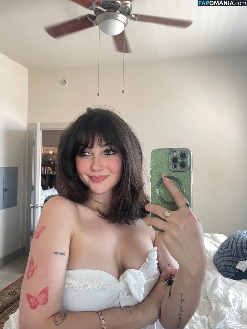 Sophie43 / l3avem3alone / soph8983 / sophia8983 Обнажённый OnlyFans  Утёкшее фото #31