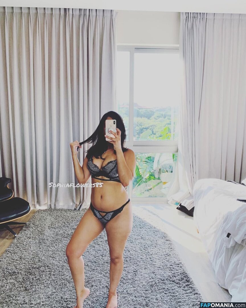 Sophia Abdalla / Sophiatheminx / https: Обнажённый OnlyFans  Утёкшее фото #8