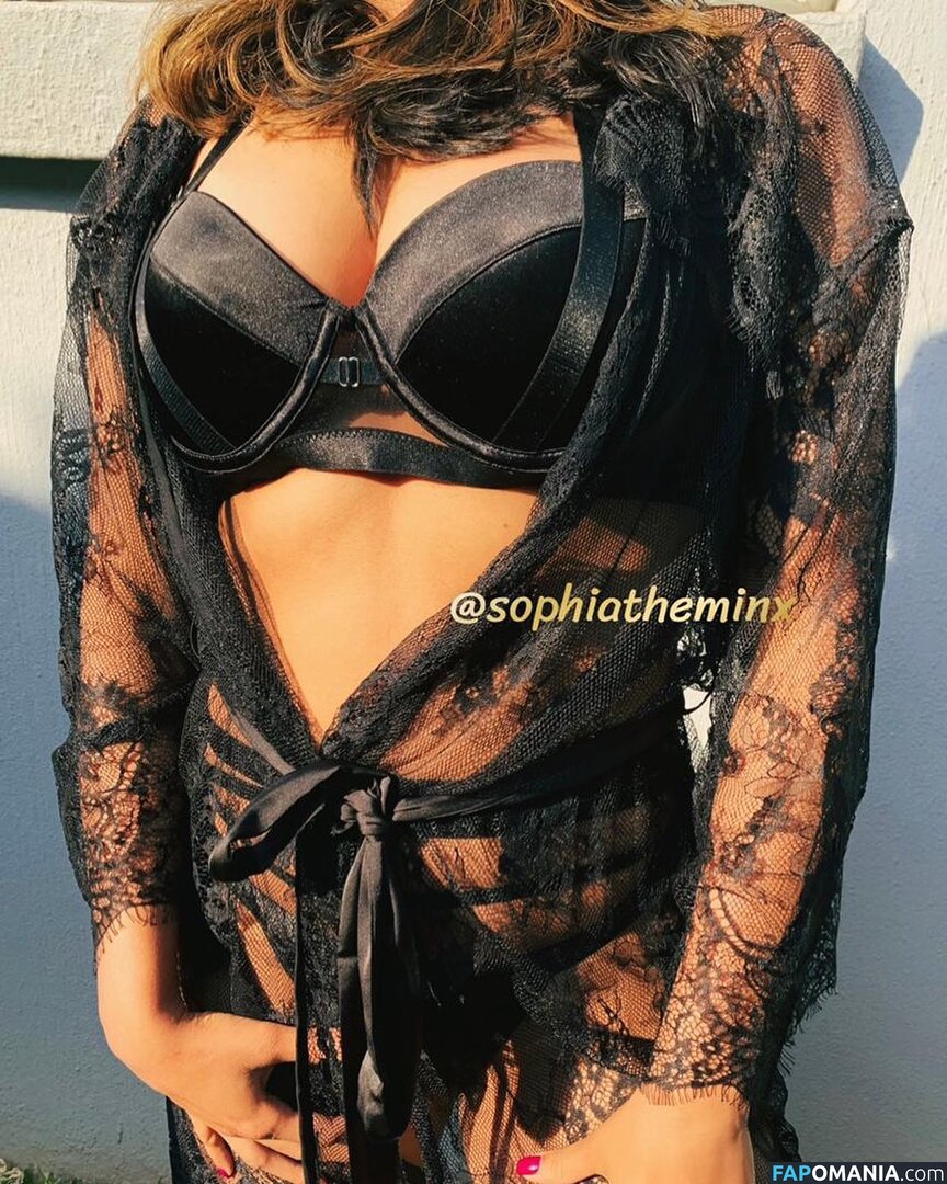 Sophia Abdalla / Sophiatheminx / https: Обнажённый OnlyFans  Утёкшее фото #15