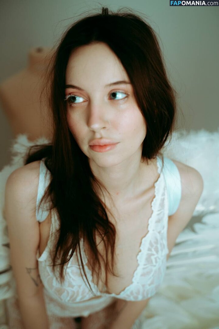 Sophia Volzhenskaia / sophia.volzhenskaia / volzhenskaia Обнажённый OnlyFans  Утёкшее фото #102