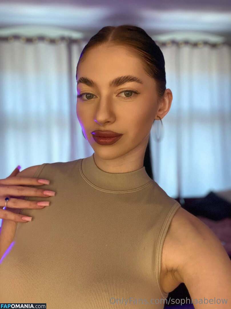 sophiaabelow / sophie.abelow Обнажённый OnlyFans  Утёкшее фото #2