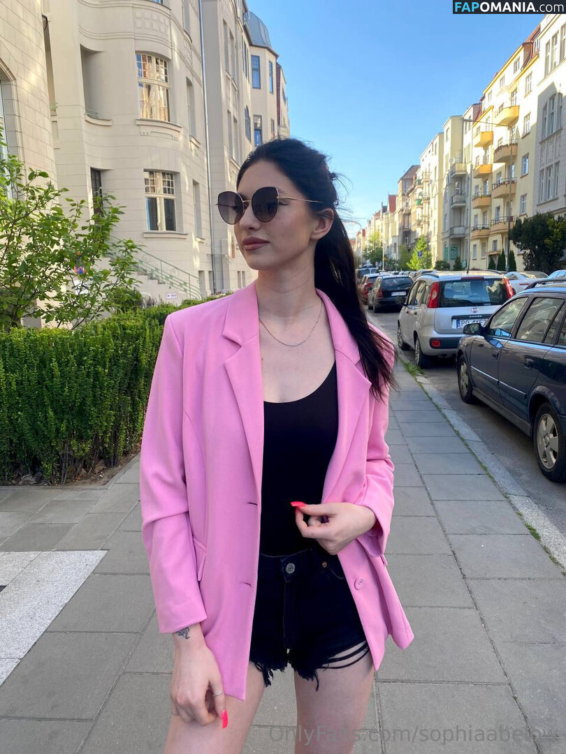 sophiaabelow / sophie.abelow Обнажённый OnlyFans  Утёкшее фото #16