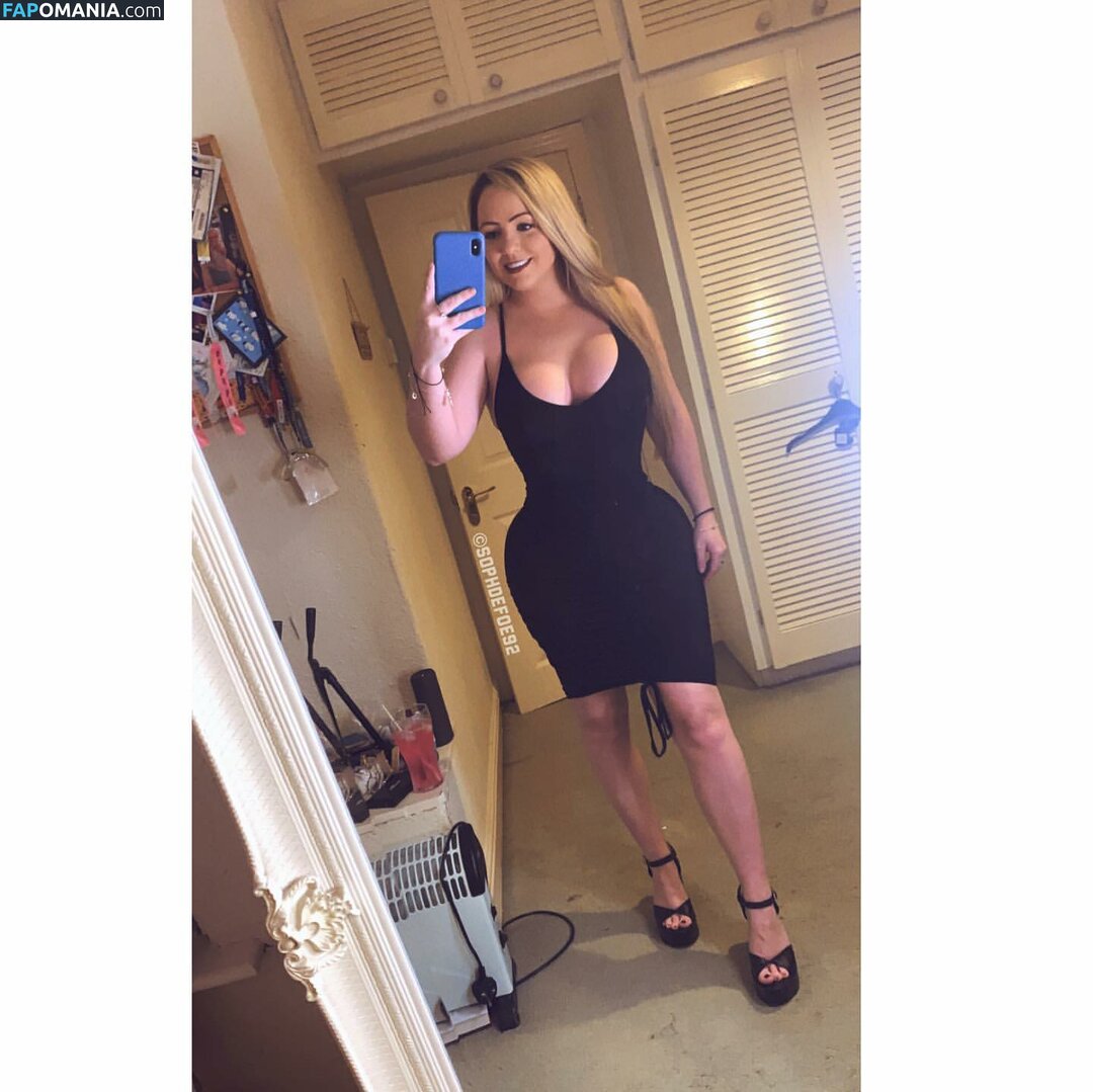 Sophie Defoe / sophdefoe / sophdefoe92 Обнажённый OnlyFans  Утёкшее фото #16
