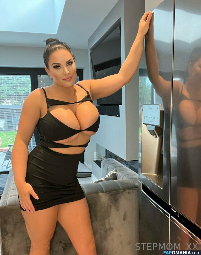 Perv-mom / Sophie Lawson / StepMother / stepmother_x Обнажённый OnlyFans  Утёкшее фото #462