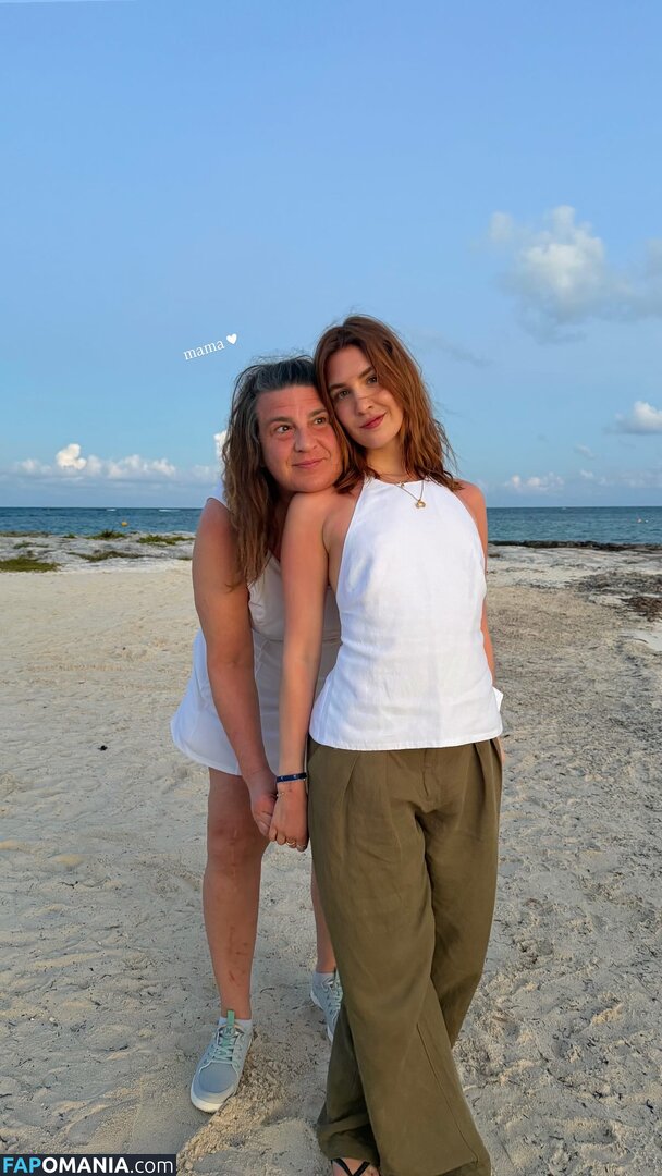 Sophie Nélisse / sophie__nelisse Обнажённый OnlyFans  Утёкшее фото #9