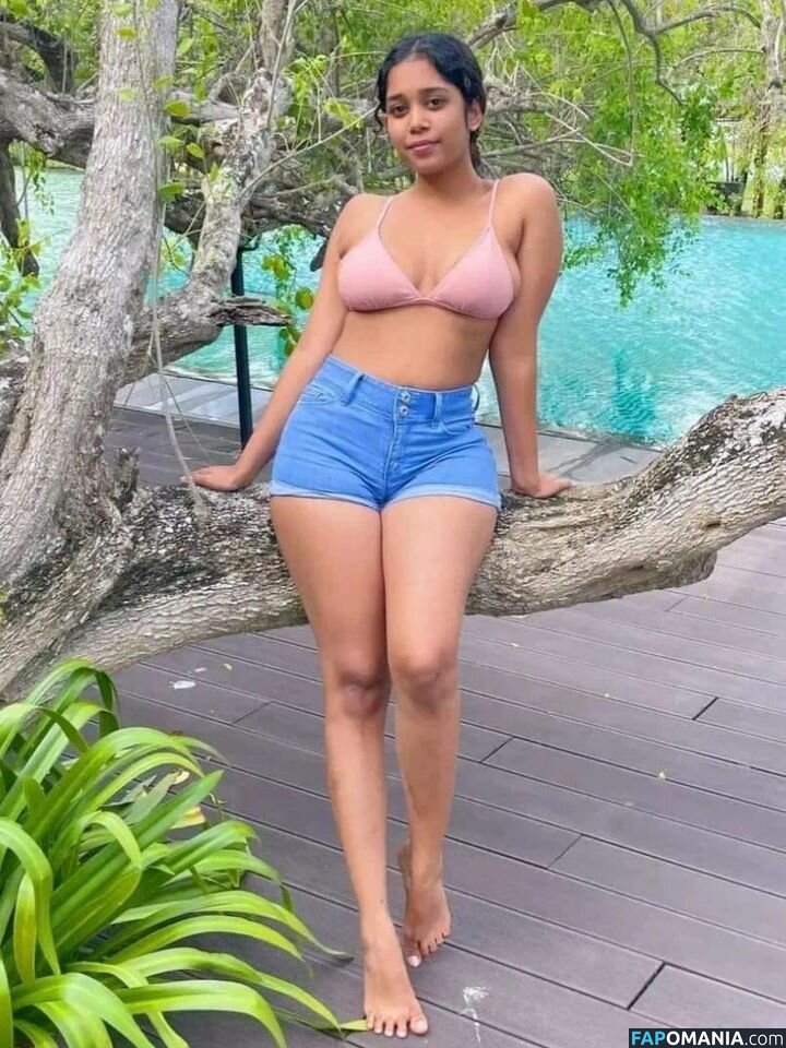Sri Lanka / Sri Lankan Girls / hashini.guruge / poojaniperera Обнажённый OnlyFans  Утёкшее фото #13
