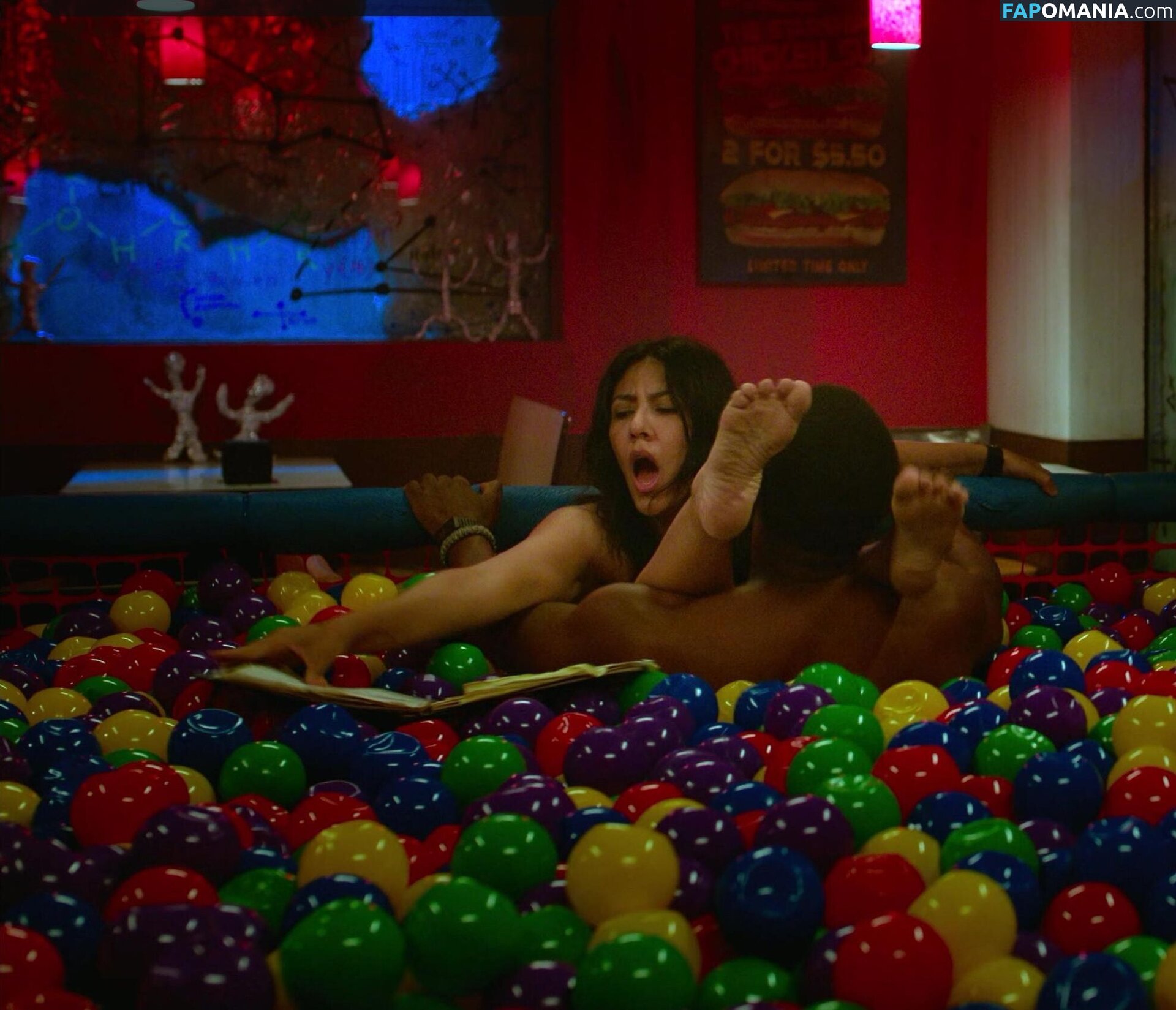 Rosa Diaz Brooklyn Nine-Nine / Stephanie Beatriz / stephaniebeatriz Обнажённый OnlyFans  Утёкшее фото #85