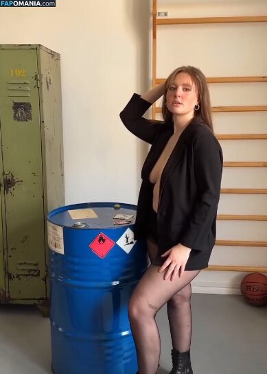 huladew / juliamia_official / suesses.rot Обнажённый OnlyFans  Утёкшее фото #62