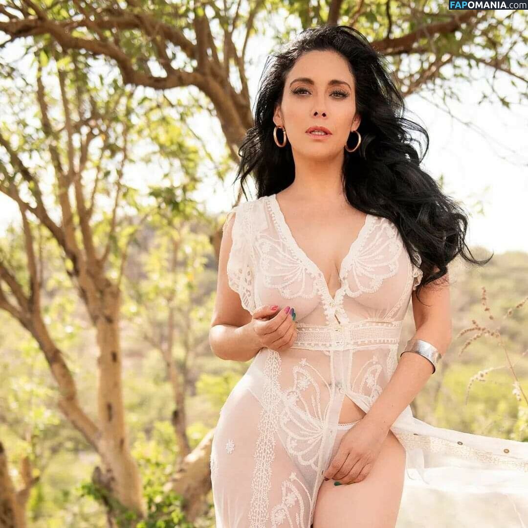 Sugey Abrego / https: / sugeyabrego / sugeyabregotv Обнажённый OnlyFans  Утёкшее фото #38