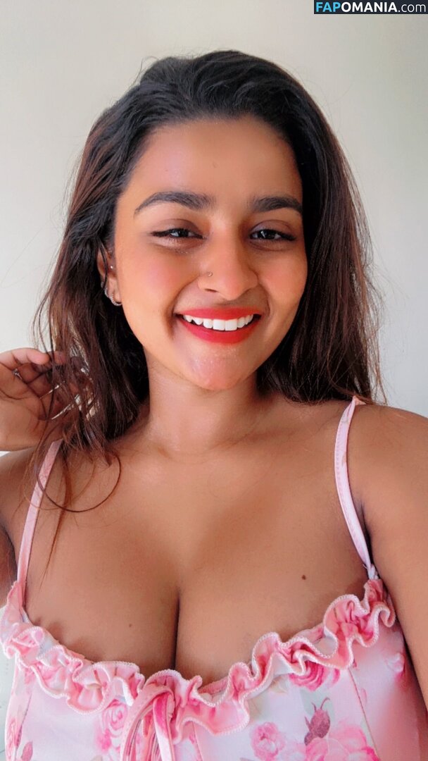 Suhana Khan / __suhuuu__ Обнажённый OnlyFans  Утёкшее фото #1