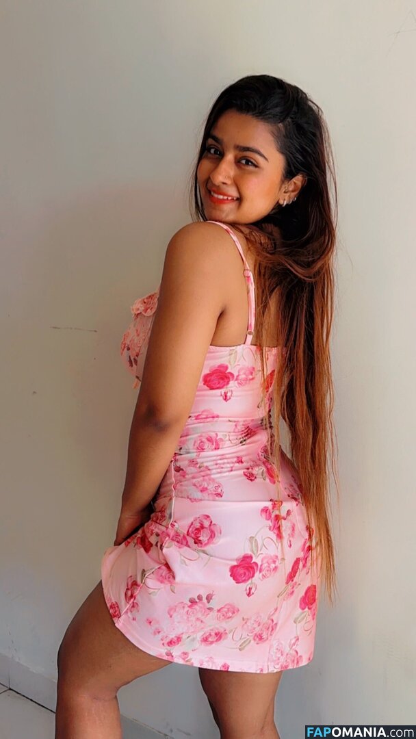 Suhana Khan / __suhuuu__ Обнажённый OnlyFans  Утёкшее фото #4