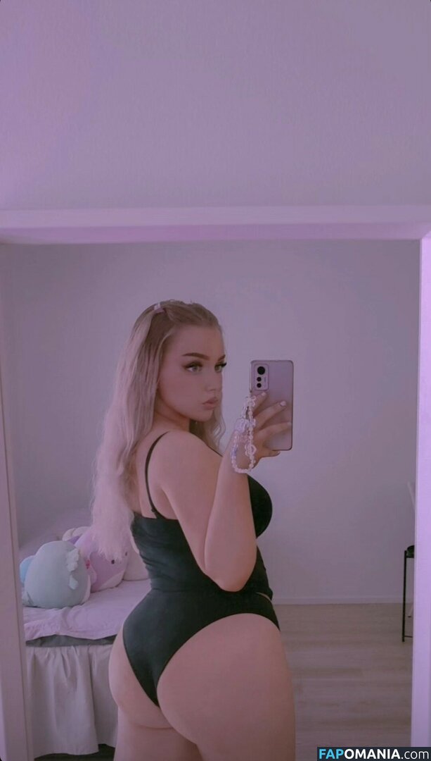 Suvikatariina / Suvikh / suvikatariinah Обнажённый OnlyFans  Утёкшее фото #1