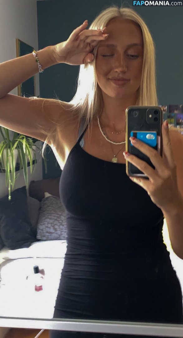 Swedish Girls / alexandratsolakidis / beautifulgirlsofsweden Обнажённый OnlyFans  Утёкшее фото #3