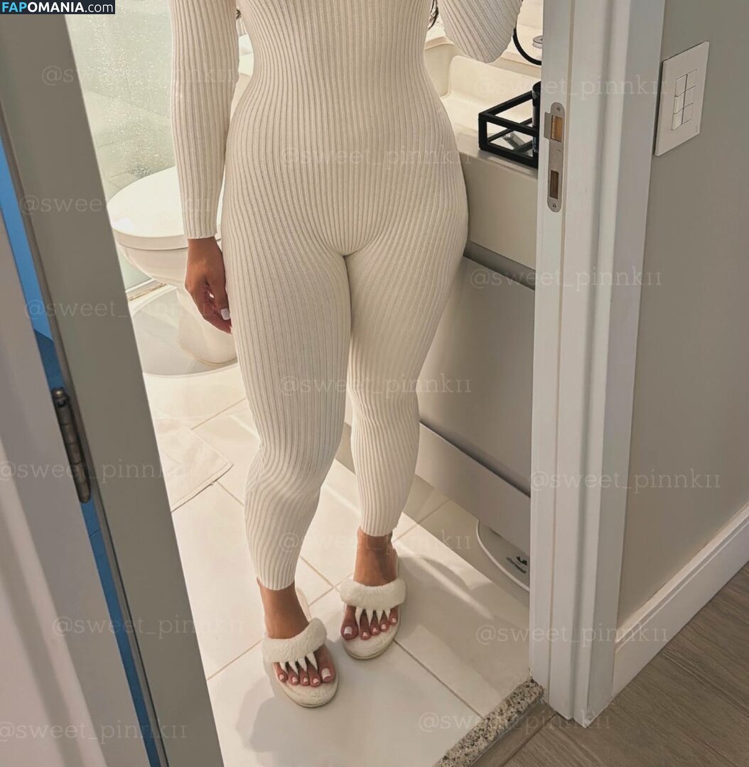 Sweetpinnk11 / sweet_pinnk1 Обнажённый OnlyFans  Утёкшее фото #36