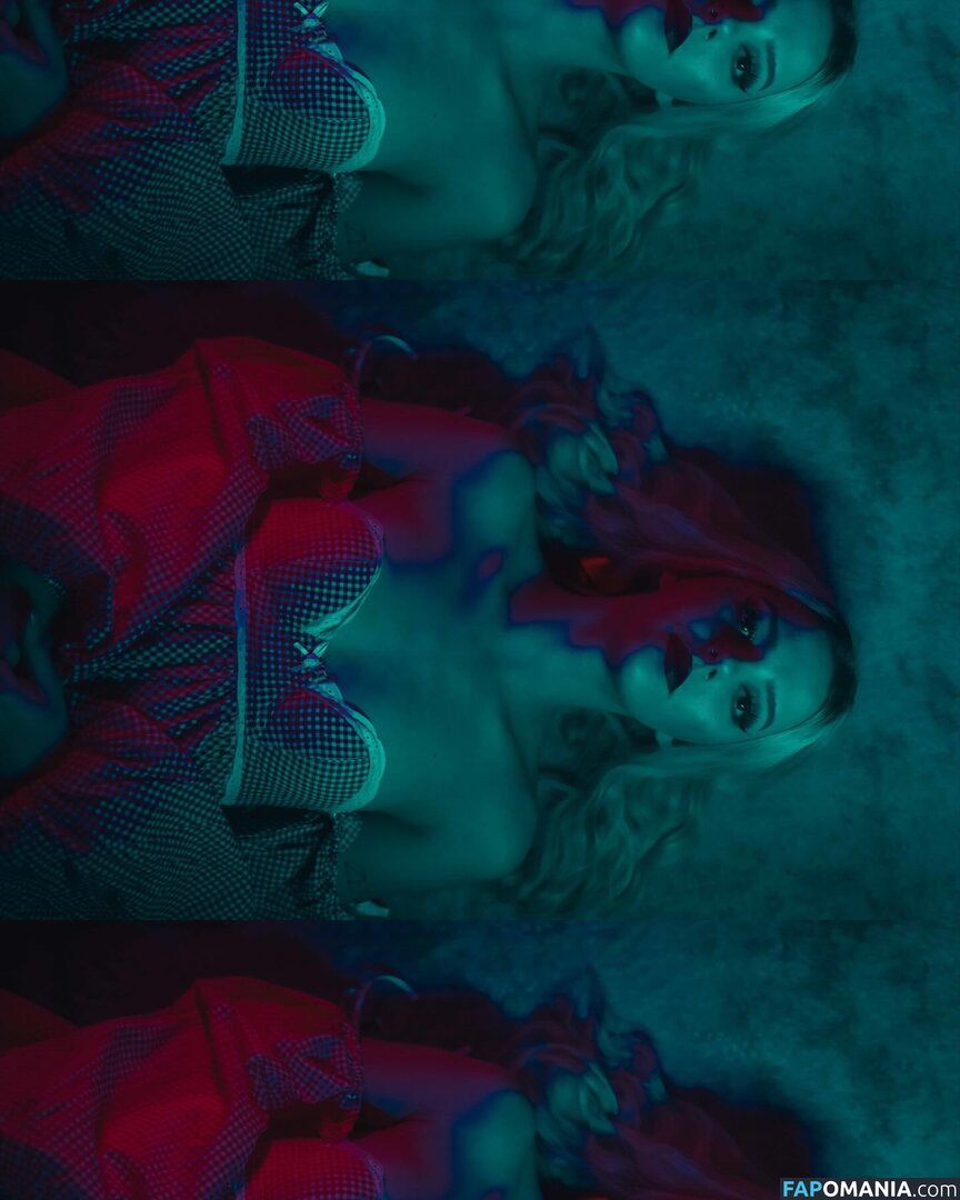 Sweetdistortion / sasha_simple Обнажённый OnlyFans  Утёкшее фото #1