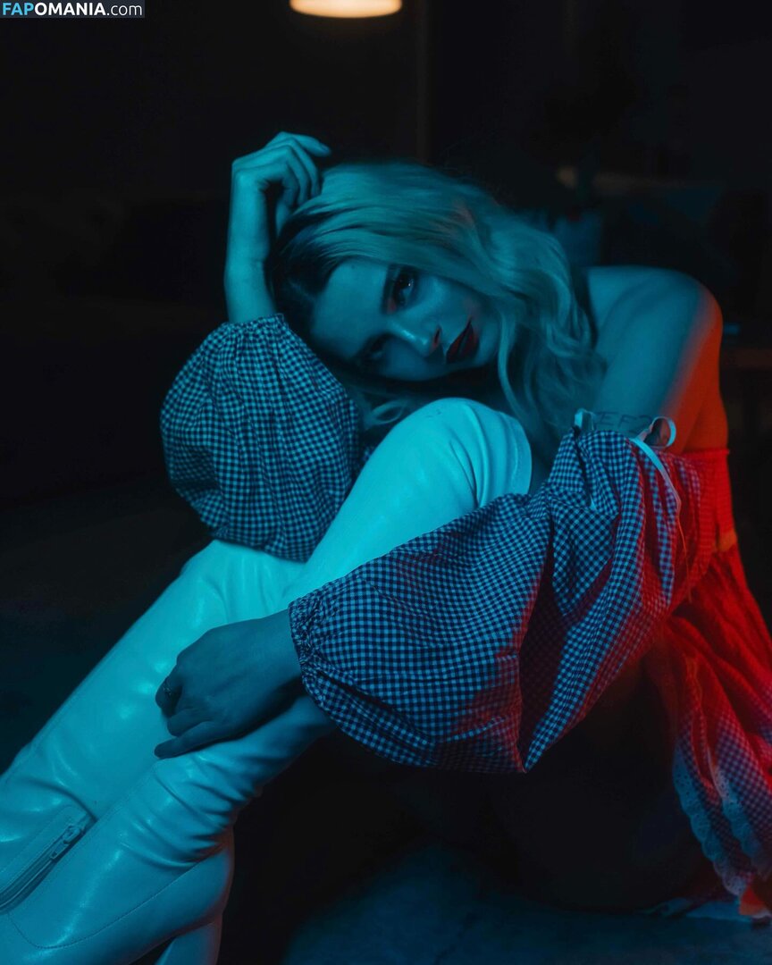 Sweetdistortion / sasha_simple Обнажённый OnlyFans  Утёкшее фото #2