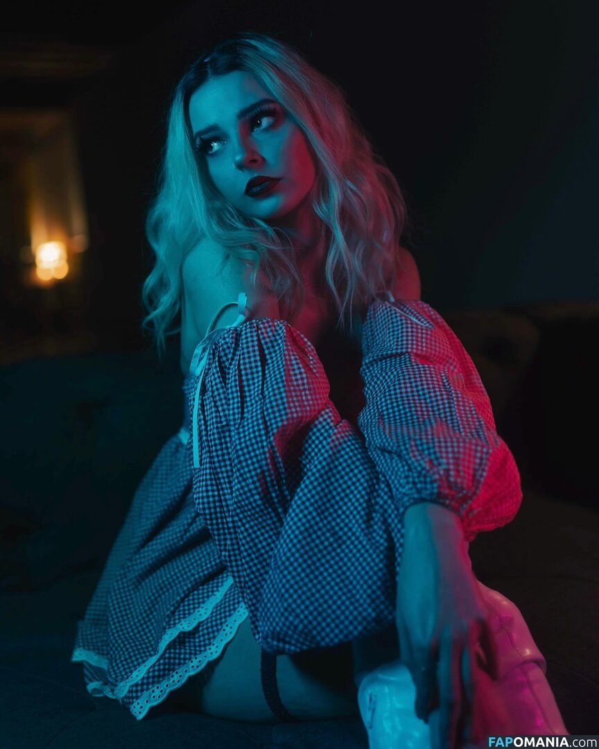 Sweetdistortion / sasha_simple Обнажённый OnlyFans  Утёкшее фото #6