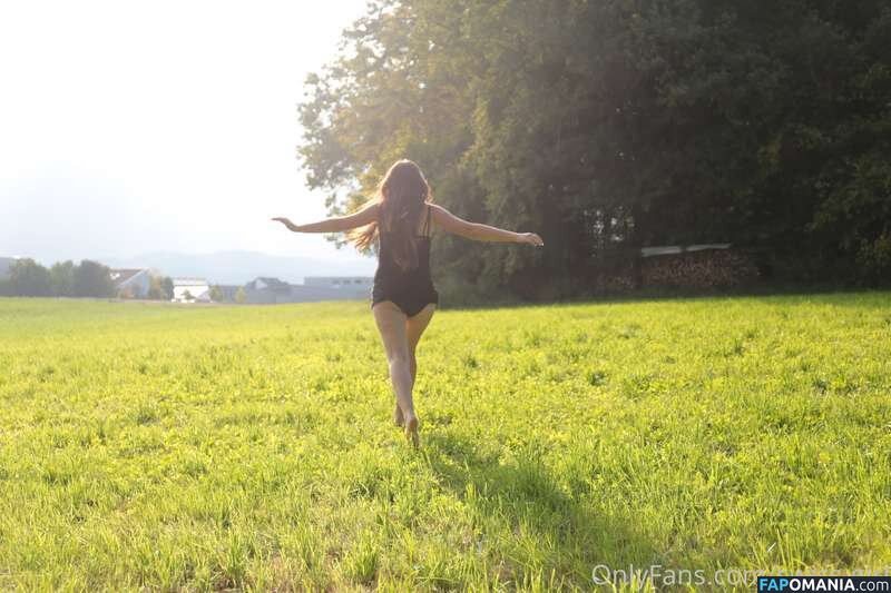 Swiss-Girl / https: / swiss-girl-vip / swissgirlvanessa Обнажённый OnlyFans  Утёкшее фото #15