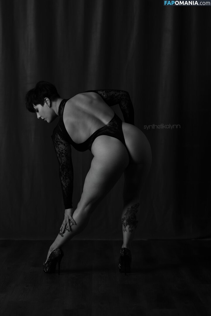 Synthetika Lynn / synthetika_lynn / synthetikalynn Обнажённый OnlyFans  Утёкшее фото #1