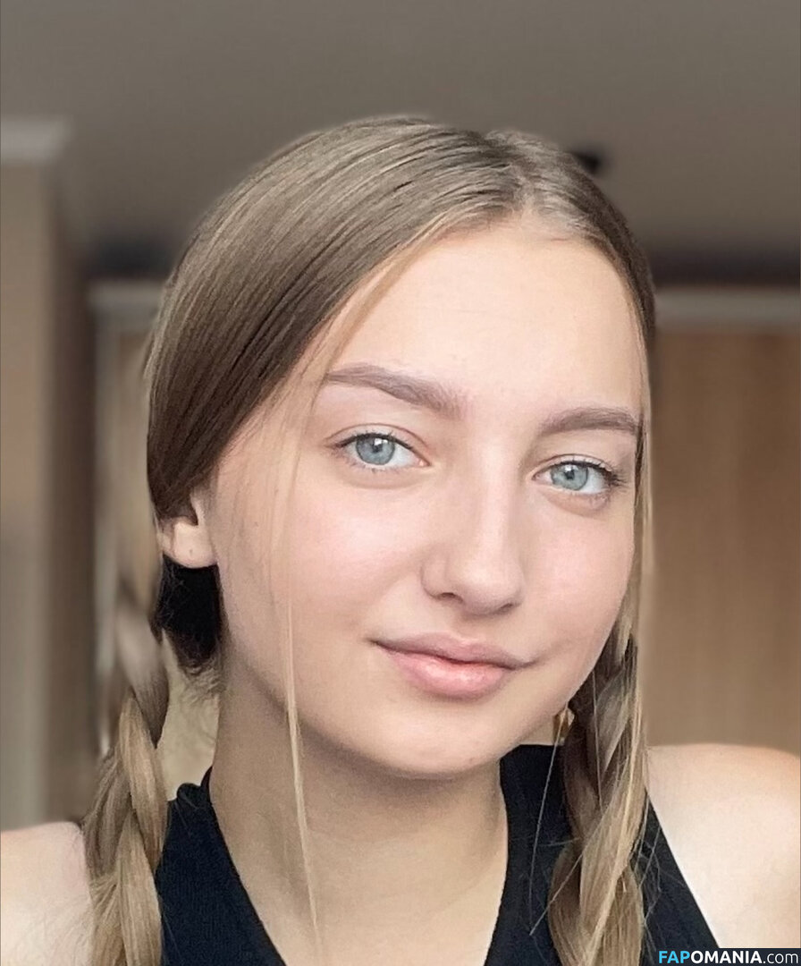 pretty_tanya / tanyamell Обнажённый OnlyFans  Утёкшее фото #12