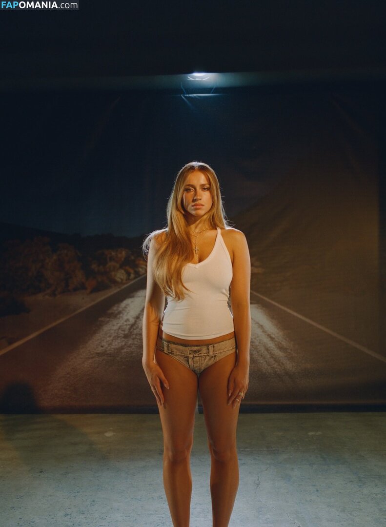 Tate McRae / tatemcrae / u41351078 Обнажённый OnlyFans  Утёкшее фото #17