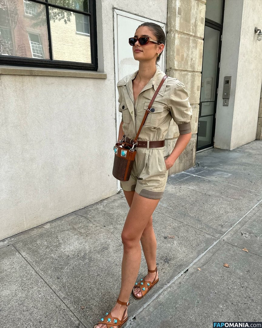 Taylor Hill / taylor_hill Обнажённый OnlyFans  Утёкшее фото #1