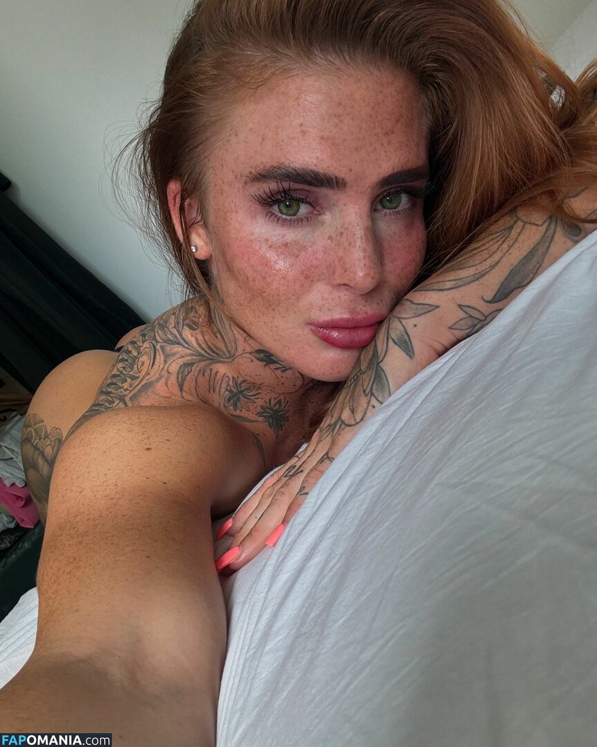 mariafoxieskye / tereza_osladilova / terezkafoxiee Обнажённый OnlyFans  Утёкшее фото #2