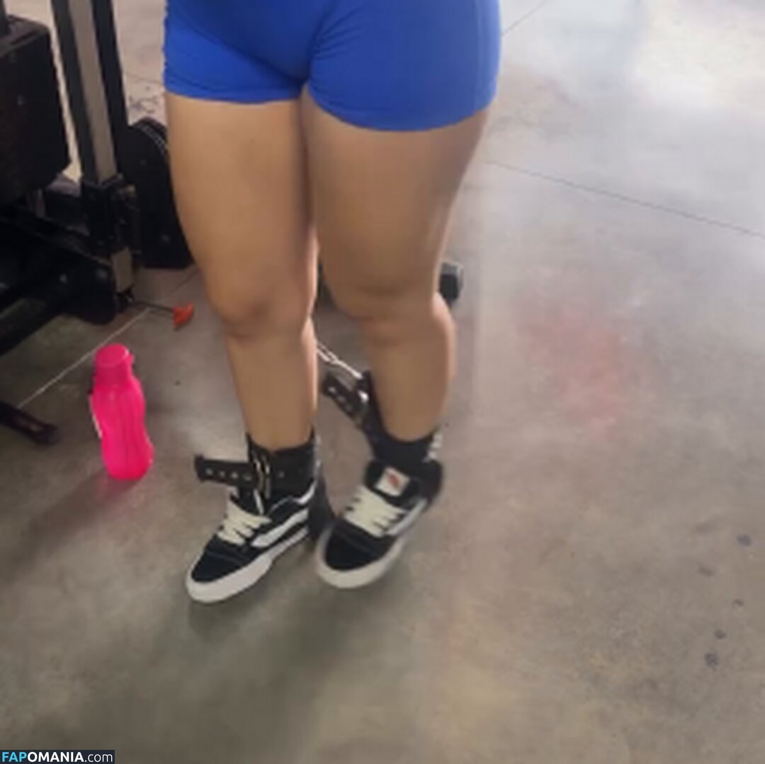 thaynalinss Обнажённый OnlyFans  Утёкшее фото #2