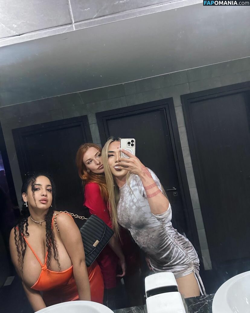 girlinred / thegirlinred0 Обнажённый OnlyFans  Утёкшее фото #110