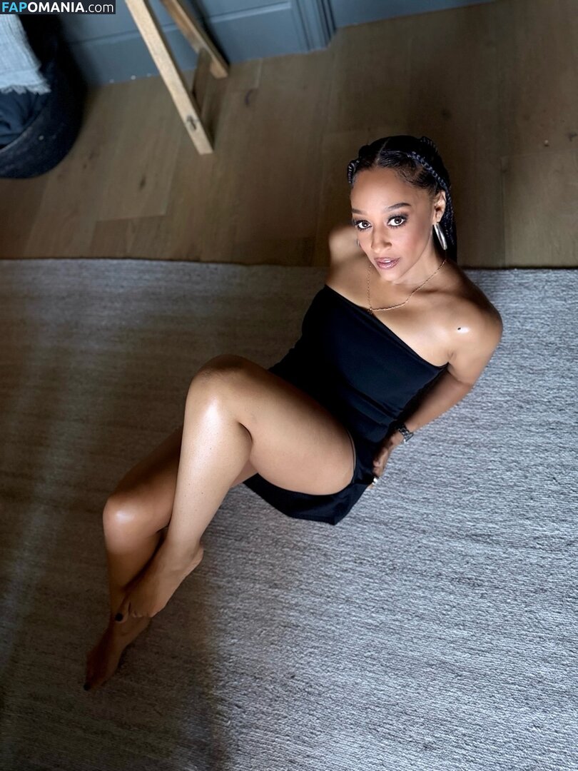 Tia Mowry / tiamowry Обнажённый OnlyFans  Утёкшее фото #9