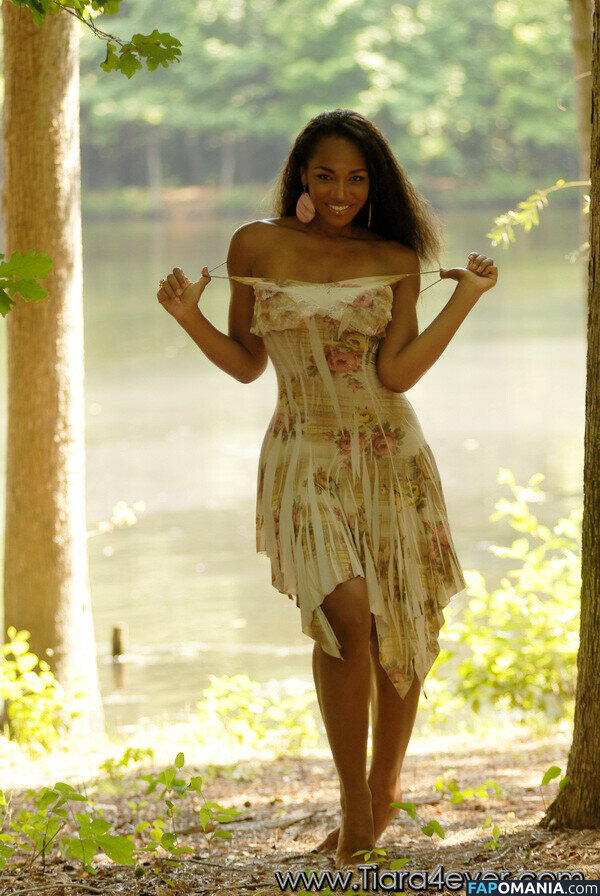 Tiara Harris / Tiara Kristine / Tiara_Kristine / hooters_best / tiarakristine / tkristine Обнажённый OnlyFans  Утёкшее фото #5