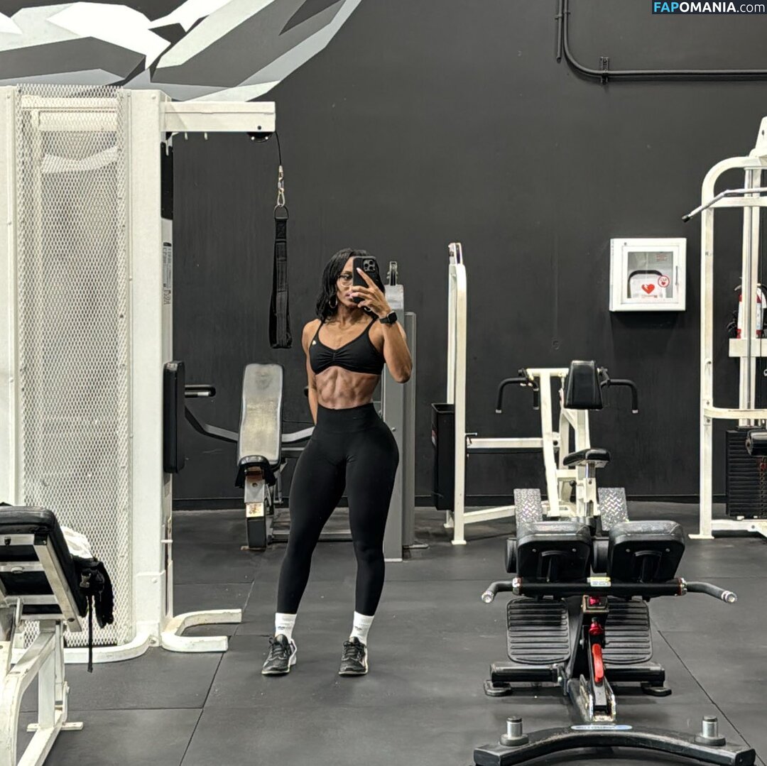 T.hoowww / Tiara Howard Обнажённый OnlyFans  Утёкшее фото #17