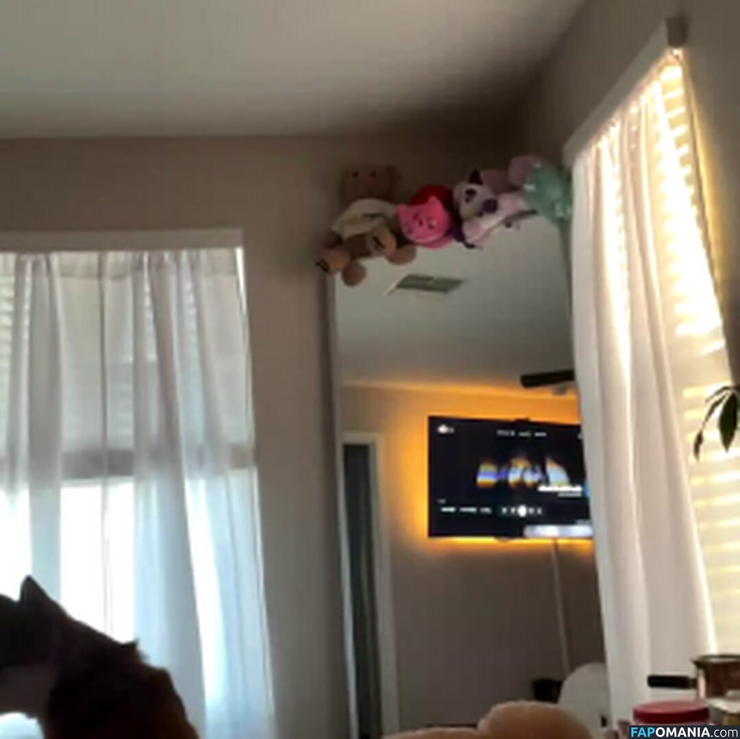 kayla.tran / kaylakipp / peachlingg / tinyyyk Обнажённый OnlyFans  Утёкшее фото #24